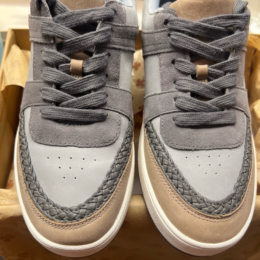 Lucky Brand High Rise Griffin Sneakers Womens 9.5